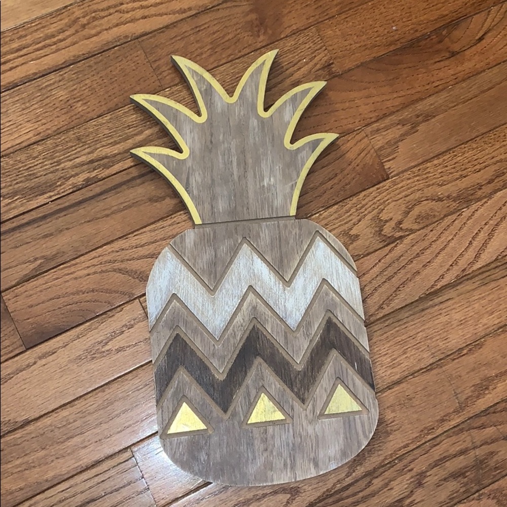 ❤️Wooden pineapple wall art